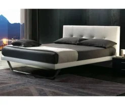 Outlet Letto imbottito con gambe Alexia light  a prezzo ribassato Letti