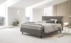 Clearance Letto imbottito con giroletto Dalia  a prezzo scontato Letti