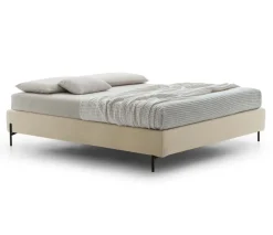 Le Comfort Letto imbottito con piedini Sommier  a prezzo scontato- Letti