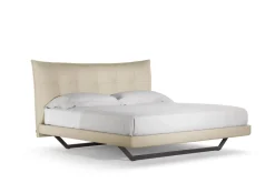 Poltrona Frau Letto imbottito con piedini Aurora tre a prezzo ribassato- Letti