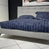 La casa moderna Letto imbottito con piedini Tuftè  a prezzo scontato- Letti