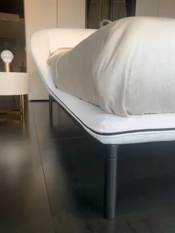 Best Letto imbottito con piedini Domenica 160x200 a prezzo scontato Letti