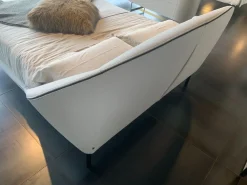 Best Letto imbottito con piedini Domenica 160x200 a prezzo scontato Letti