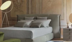 Flou Letto imbottito modello Amal: contatta il venditore per scoprire il prezzo- Letti