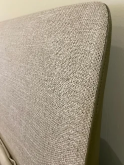 Letto imbottito modello Kelly di scontato 39%^Poliform Outlet