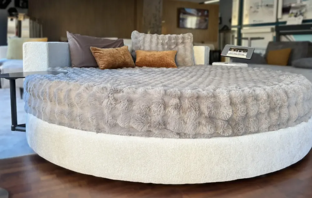 Clearance Letto imbottito modello Letto rotondo cristal high-tech tessuto di scontato 48% Letti