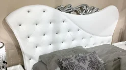 New Letto imbottito modello Marley di scontato 50% Letti
