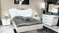 New Letto imbottito modello Marley di scontato 50% Letti