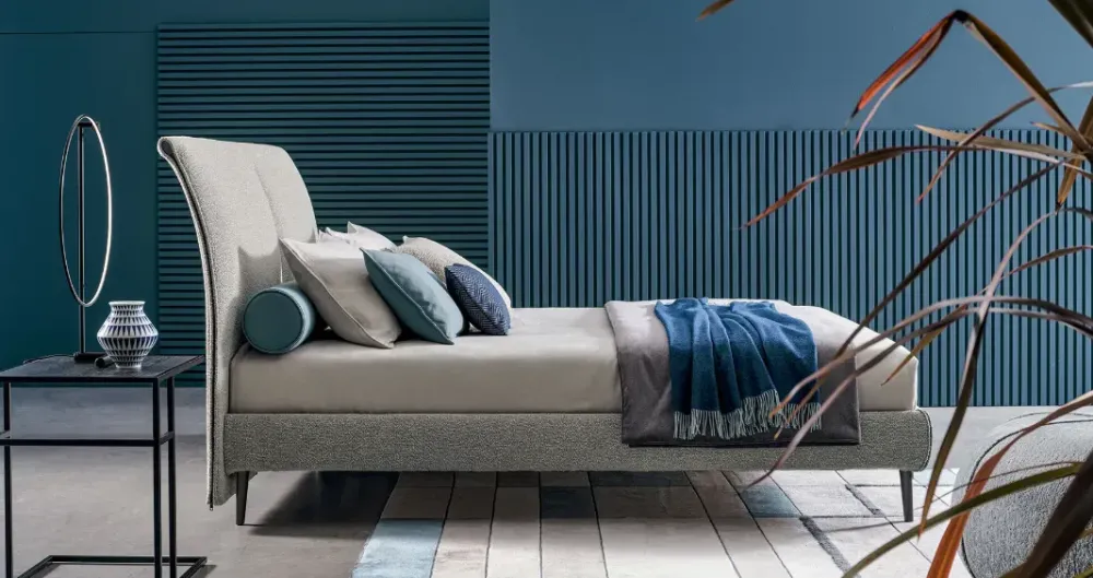 Letto imbottito modello Mod sail: richiedi ora il prezzo Letti