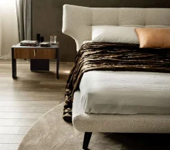 Letto imbottito modello Thomas di scontato 30%^Cattelan Italia Sale