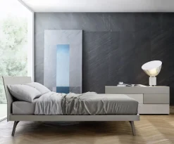 Best Letto in laccato con gambe Folio graphic  a prezzo ribassato Letti