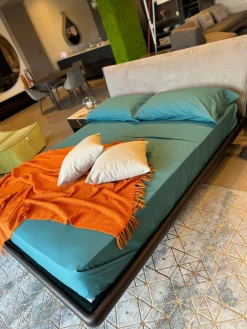 Cattelan Italia Letto in legno con gambe Nelson  a prezzo scontato- Letti