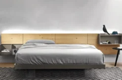 Letto in legno con gambe Letto effetto sospeso  a prezzo ribassato^Sangiacomo Clearance