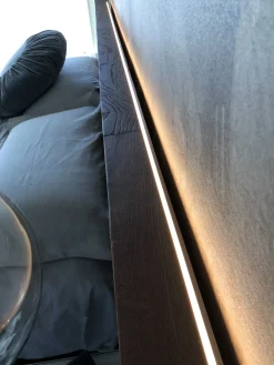 Letto in legno con piedini Fluttua wildwood  a prezzo scontato^Lago Discount