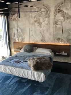 Letto in legno con piedini Fluttua wildwood  a prezzo scontato^Lago Discount