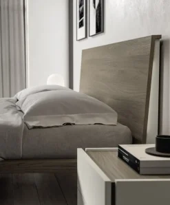 Outlet Letto in legno con piedini Zeo  a prezzo scontato Letti