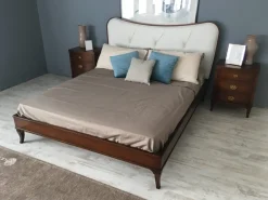 Discount Letto in legno con piedini Letto mimose mod. nuvola tinta classica ed ecopelle bianca  a prezzo scontato Letti