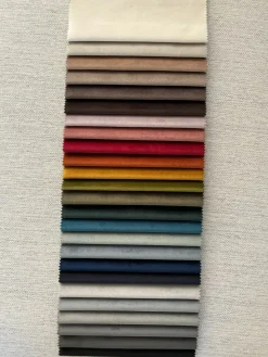 Letto Letto rotondo cristal high-tech di scontato del 10%^Artigianale