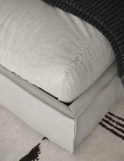 Outlet Letto matrimoniale con contenitore Letto mod.sand di con  contenitore scontato del 30% a prezzo ribassato Letti