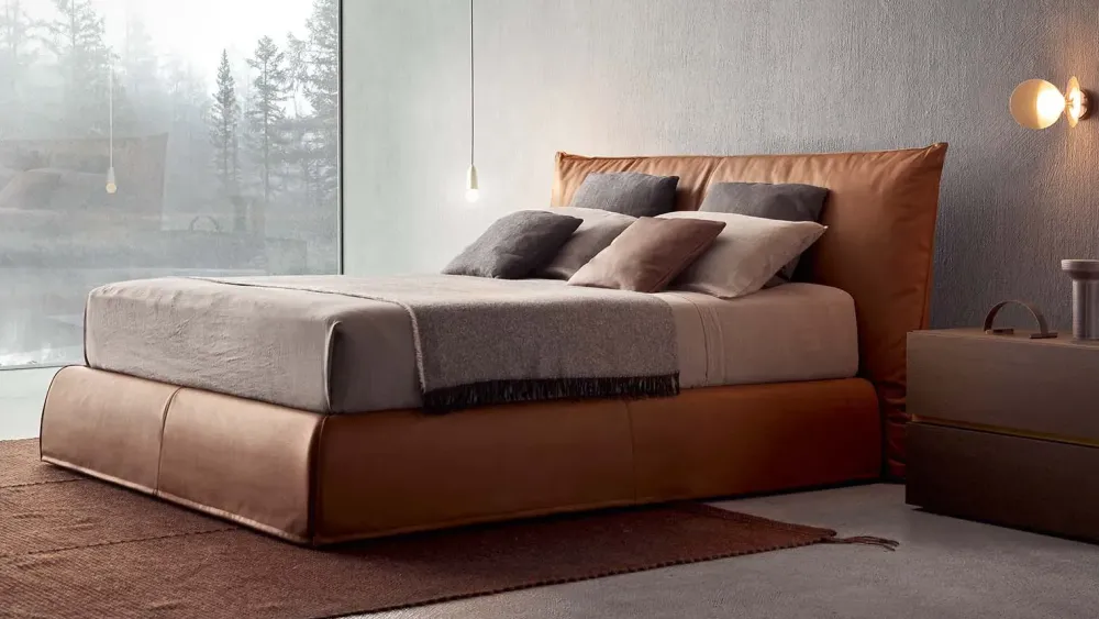 Clearance Letto matrimoniale con giroletto Piumotto a prezzo scontato Letti