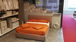 Letto matrimoniale con giroletto Wahrol a prezzo ribassato Letti