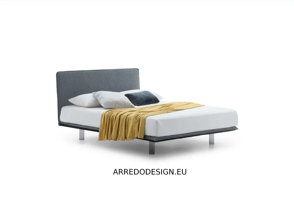 Letto matrimoniale con piedini Snap a prezzo scontato^Le Comfort