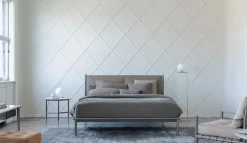 Flou Letto matrimoniale con piedini Iko a prezzo riservato- Letti