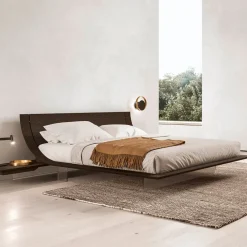 Outlet Letto matrimoniale con piedini Aqua a prezzo ribassato Letti