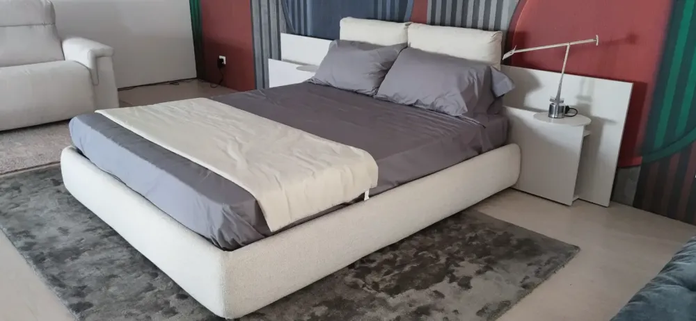 Caccaro Letto matrimoniale con piedini Let's space a prezzo riservato- Letti