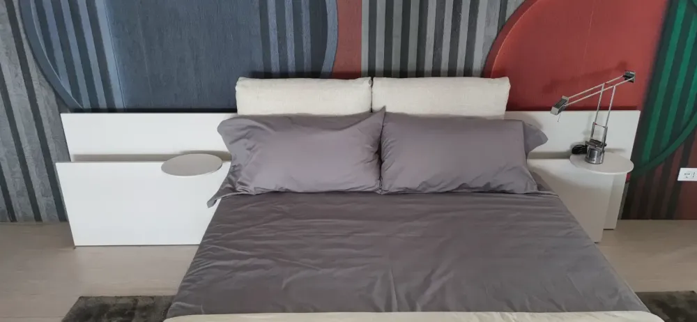 Caccaro Letto matrimoniale con piedini Let's space a prezzo riservato- Letti