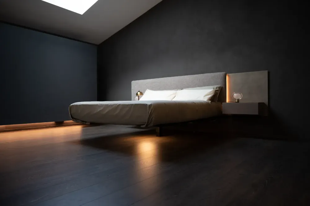 Lago Letto matrimoniale con piedini Fluttua a prezzo scontato- Letti