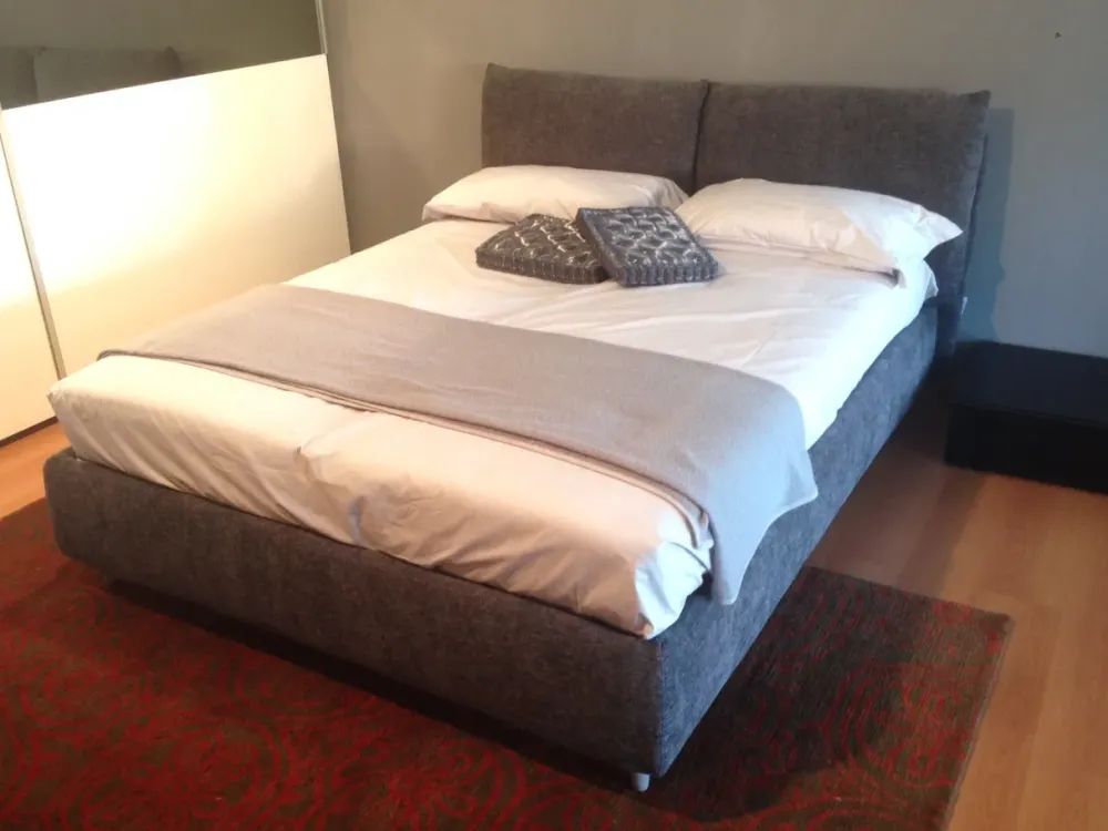 Letto matrimoniale design Topazio a prezzo scontato^Bontempi Hot