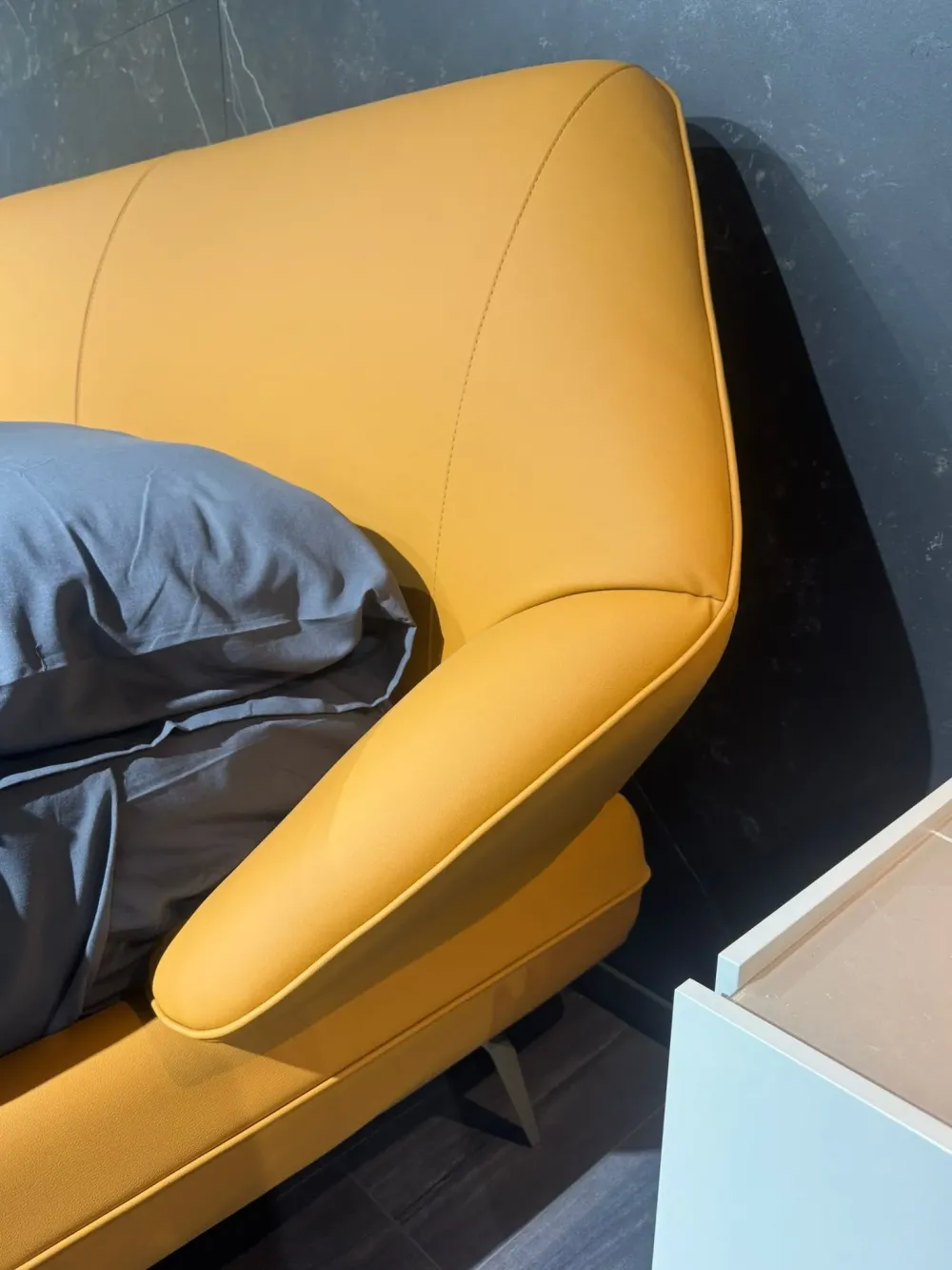 Letto matrimoniale design Origami a prezzo scontato^Novaluna Outlet