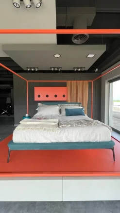 Letto matrimoniale design Velvet a prezzo ribassato^NovaMobili New