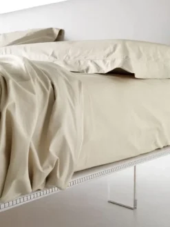 Letto matrimoniale imbottito brillante, autoportante di Bside. Sconto!^Samoa Best