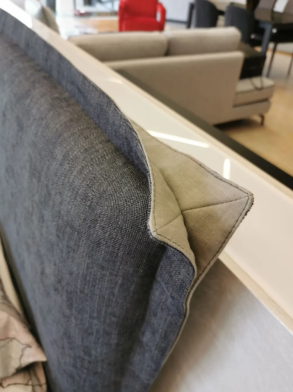 Pianca Letto matrimoniale moderno Aladino a prezzo scontato- Letti