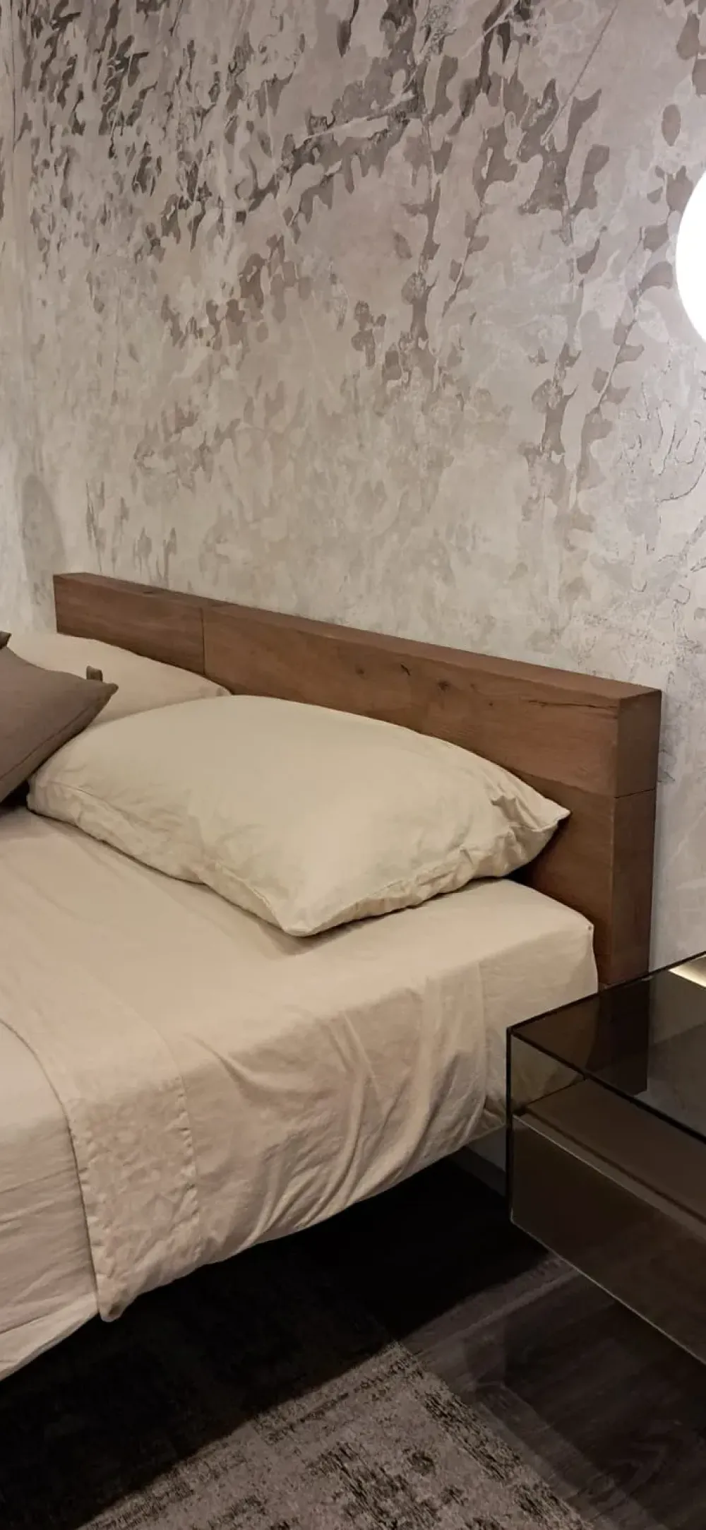 Letto matrimoniale moderno Letto fluttua a prezzo scontato^Lago Outlet
