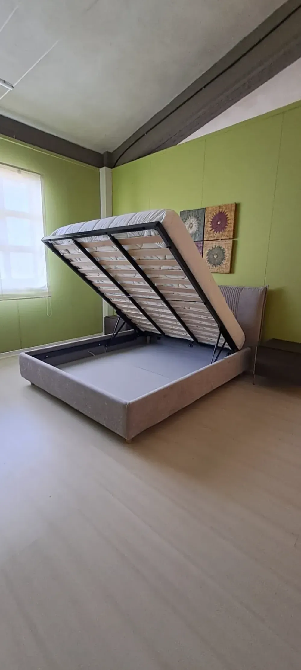 Letto matrimoniale moderno Adamas a prezzo ribassato^Nefi Discount