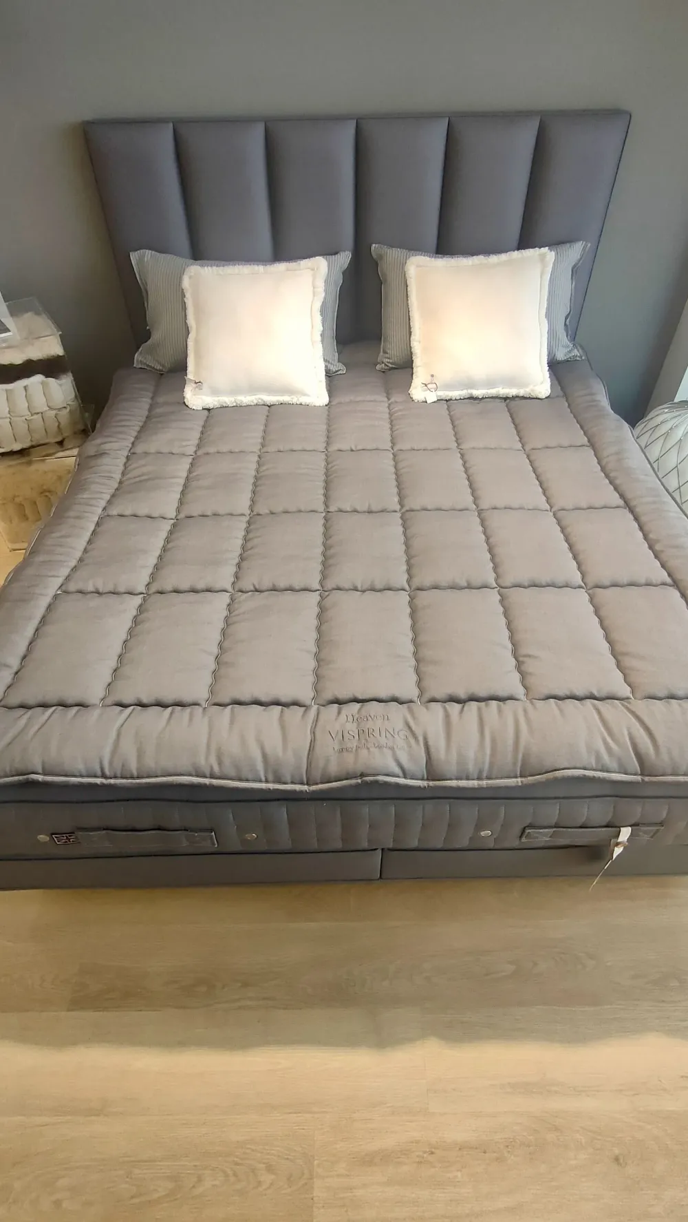 Letto moderno Baronet superb scontato 25%^Vispring