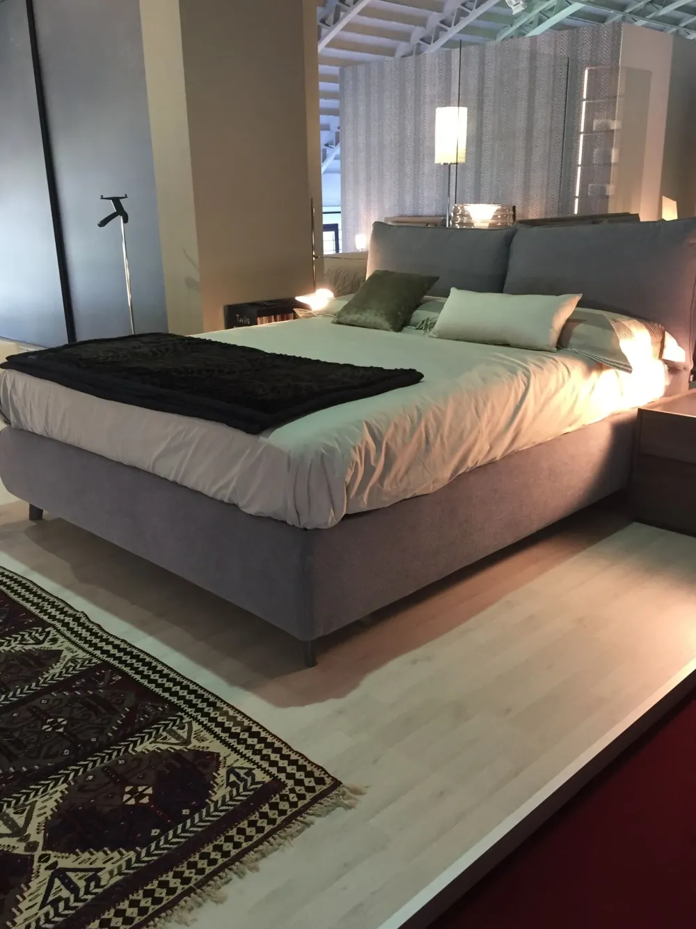 Outlet Letto moderno con contenitore Blanca a prezzo scontato Letti