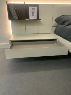 Discount Letto moderno con giroletto Ecletto a prezzo scontato Letti