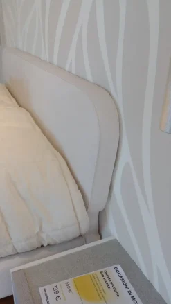 Letto moderno con giroletto Scudo a prezzo ribassato^Imab Best