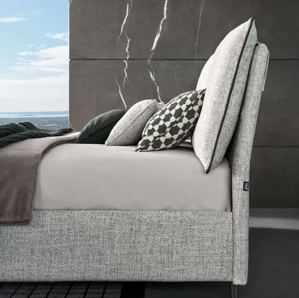 Letto moderno con piedini Blanca a prezzo scontato^Twils Best