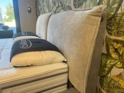 Hot Letto moderno Leilah con un ribasso del 26% Letti