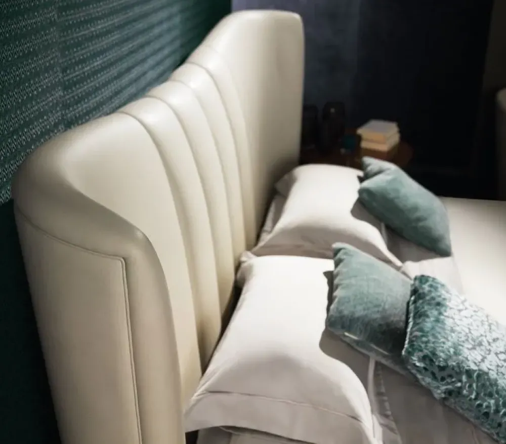 Sale Letto moderno Letto maxi in pelle varie finiture scontato 38% Letti