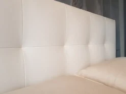 Letto moderno Max capitonne basso di SCONTATO^Twils Outlet