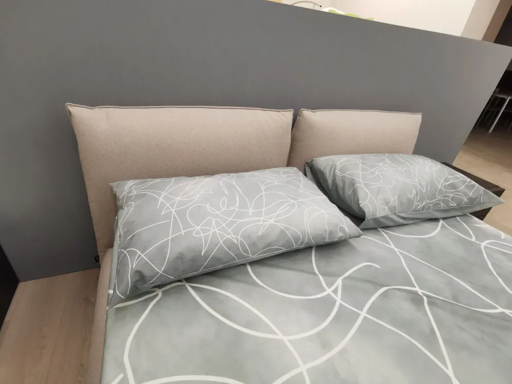 Sale Letto moderno Venus con un ribasso del 29% Letti