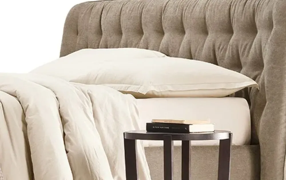 Artigianale Letto Mtre letto imbottito in pelle SCONTATO a PREZZI OUTLET- Letti