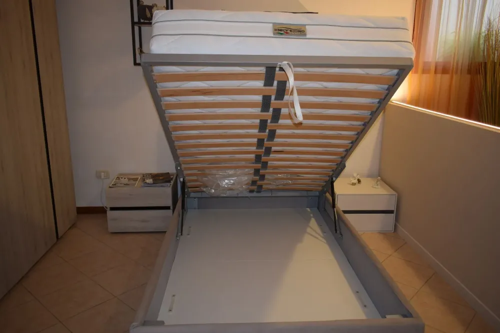 Discount Letto piazza e mezzo con contenitore Letto web a prezzo scontato Letti