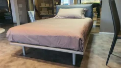 Clearance Letto piazza e mezzo con gambe Piuma a prezzo scontato Letti